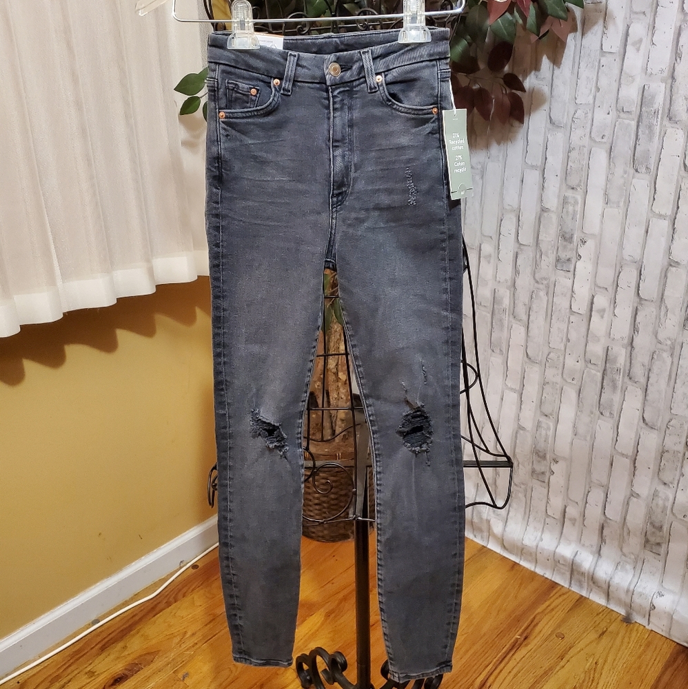 H&M Embrace High Ankle Black Skinny Jeans - Picture 1 of 11